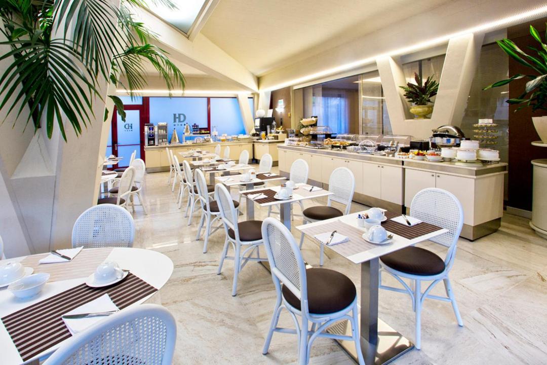 Hotel Desenzano Desenzano del Garda Esterno foto