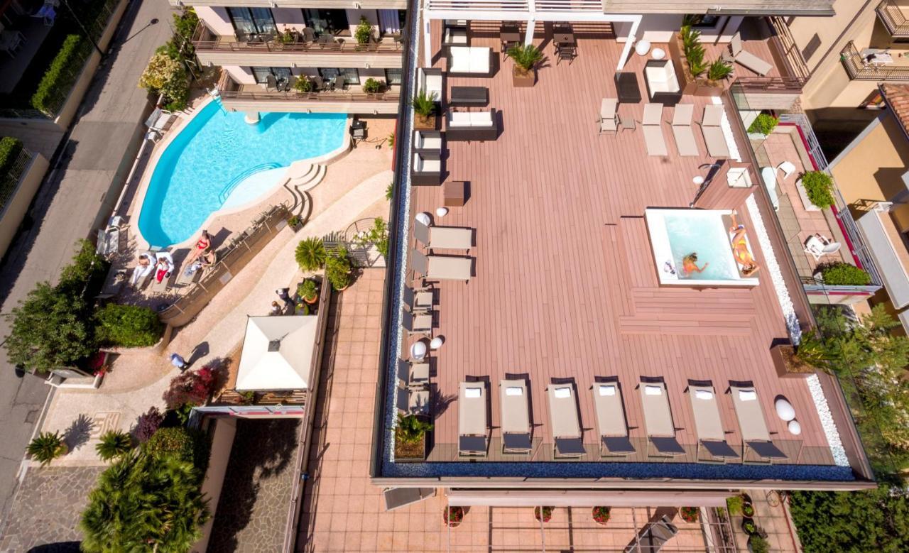 Hotel Desenzano Desenzano del Garda Esterno foto