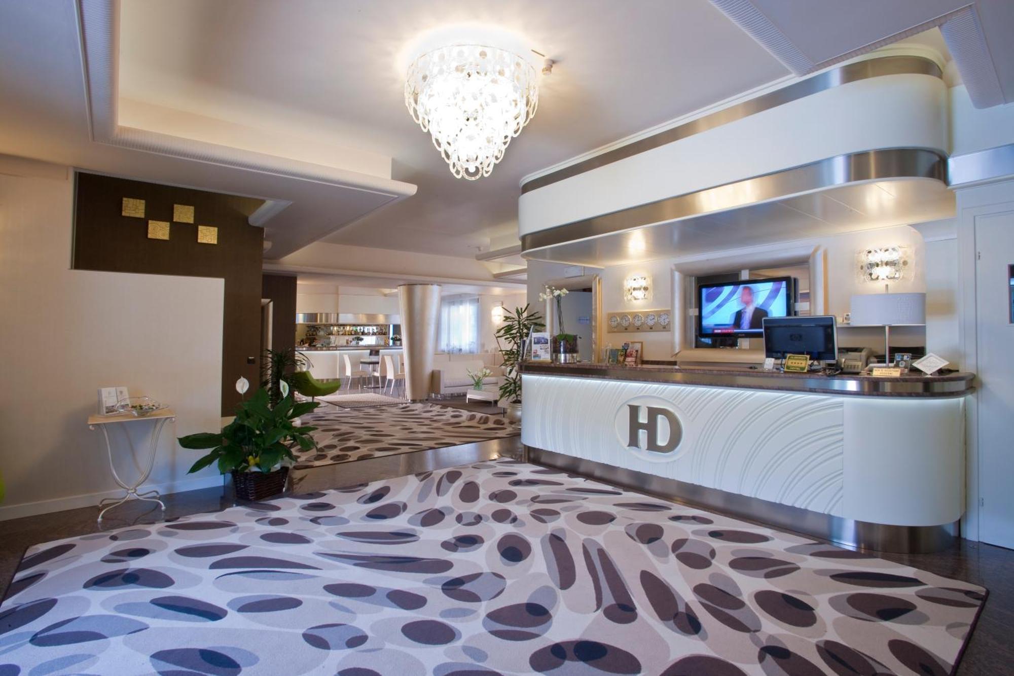 Hotel Desenzano Desenzano del Garda Esterno foto