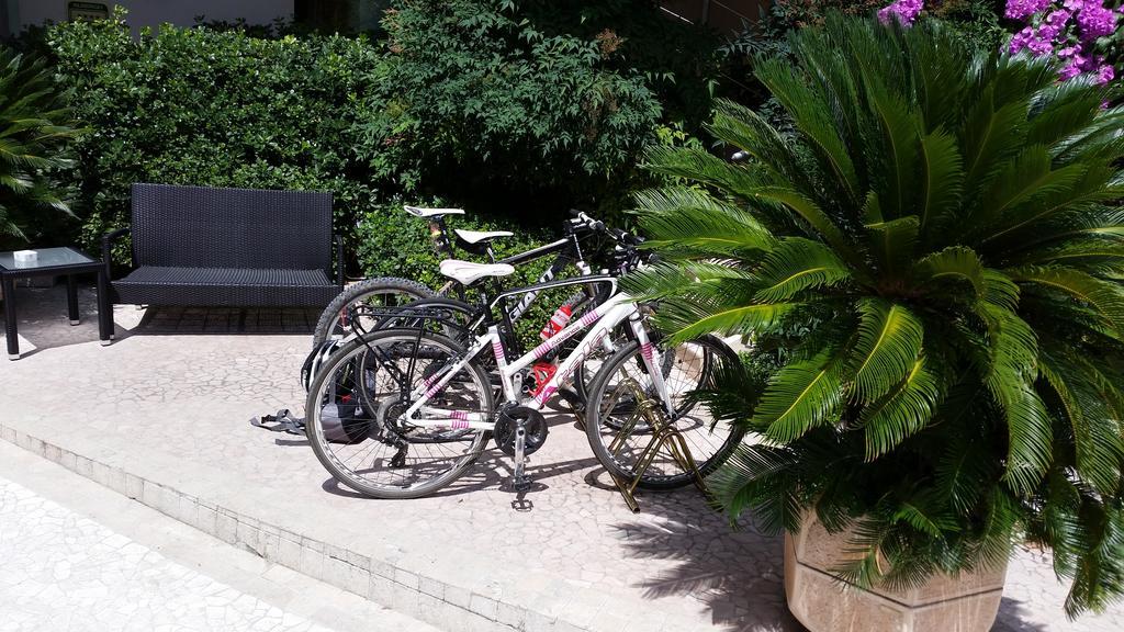 Hotel Desenzano Desenzano del Garda Esterno foto